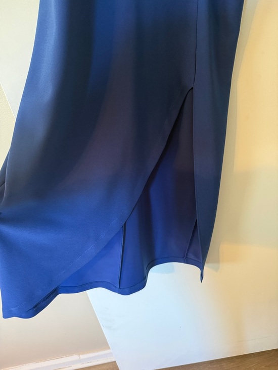 Abercrombie & Fitch Sleeveless V-Neck Midi Dress in Royal Blue - Picture 2 of 3